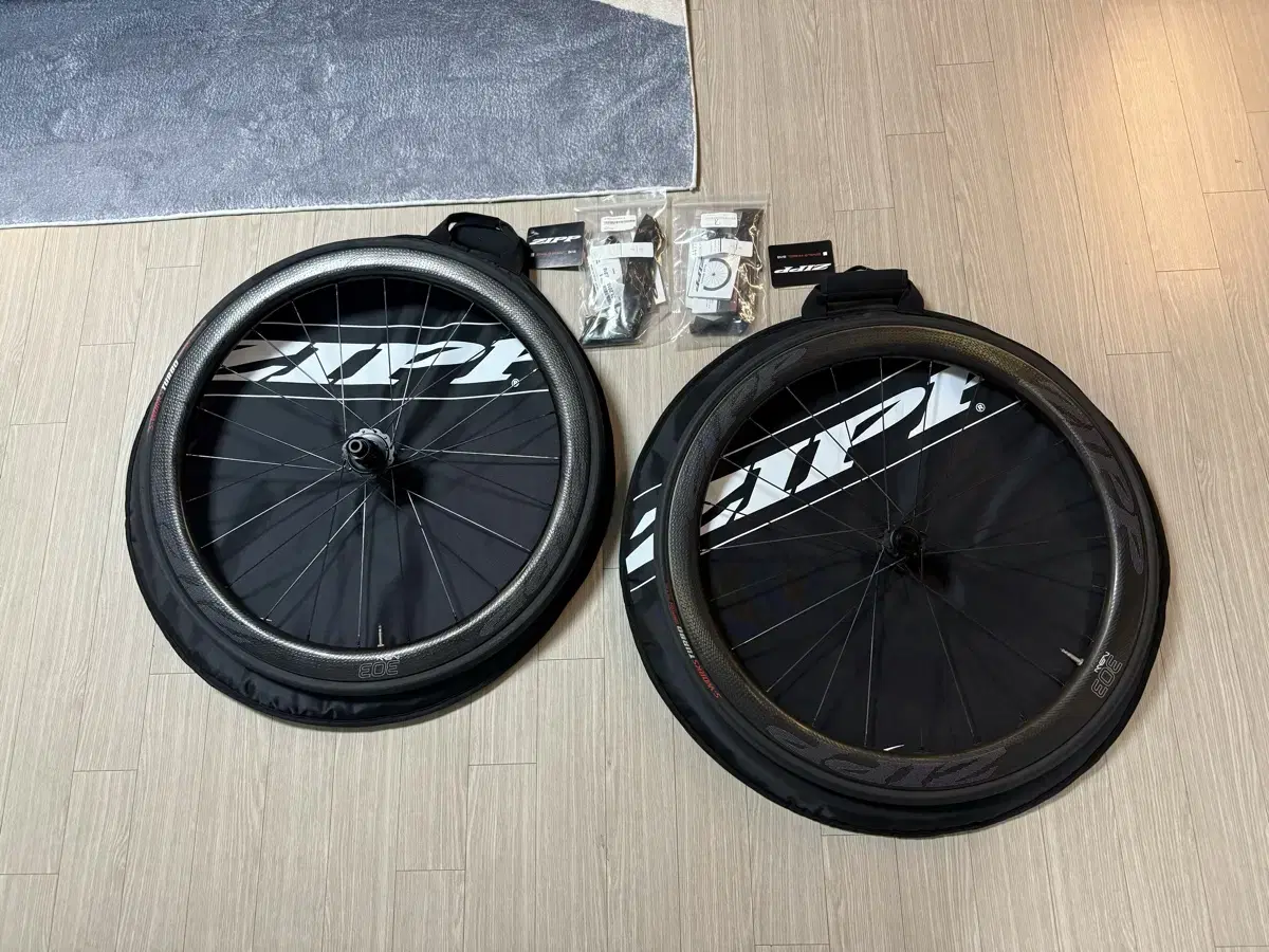 ZIPP NSW 303 휠셋 미사용 새상품